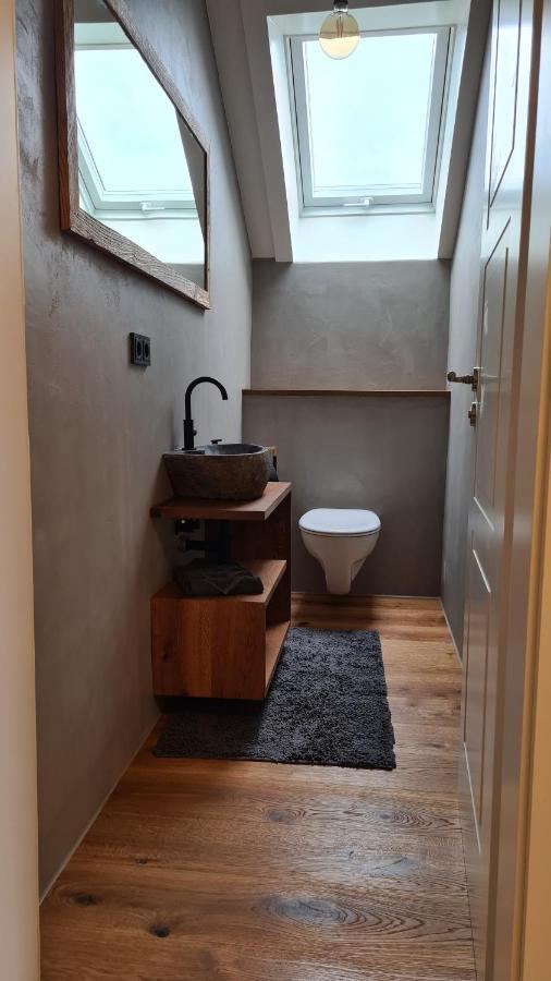 Bunter Hirsch Ferienwohnung im Garmischer Zentrum Exterior foto